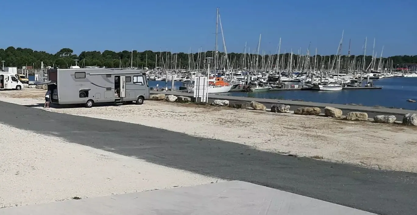 aire de camping car Bordeaux
